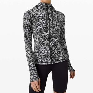 6 / NWOT LuluLemon Hooded Define Jacket *Nulu Urban Block Ice Grey Black